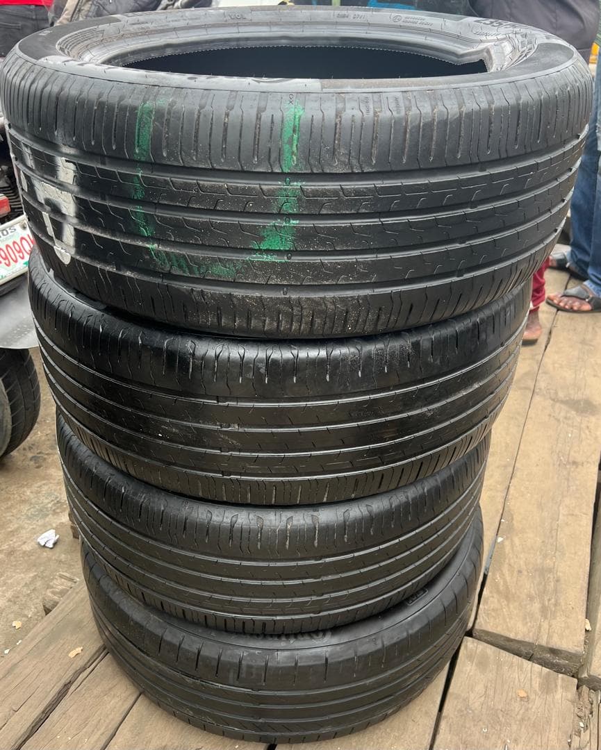 Michelin 235/50 R19